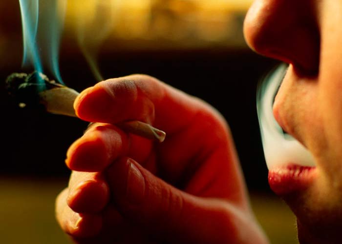 О курении марихуаны в одиночку: секреты самопознания и саморазвития личности